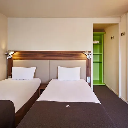 Hotell Campanile Melun Senart