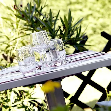 Campanile Melun Senart 3*