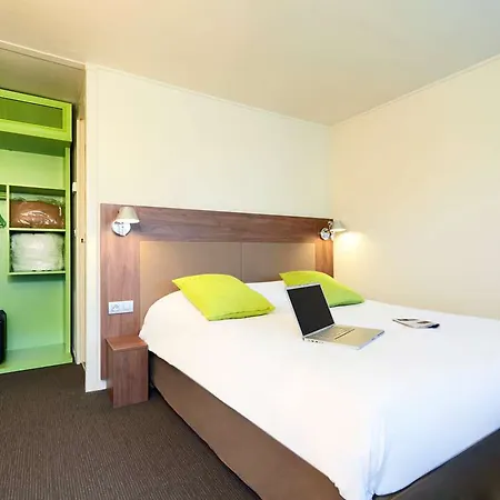 Campanile Melun Senart Hotell 3*
