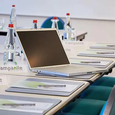 Hotell Campanile Melun Senart Vert-Saint-Denis