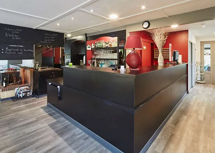 Hotel Campanile Melun Sénart 3*