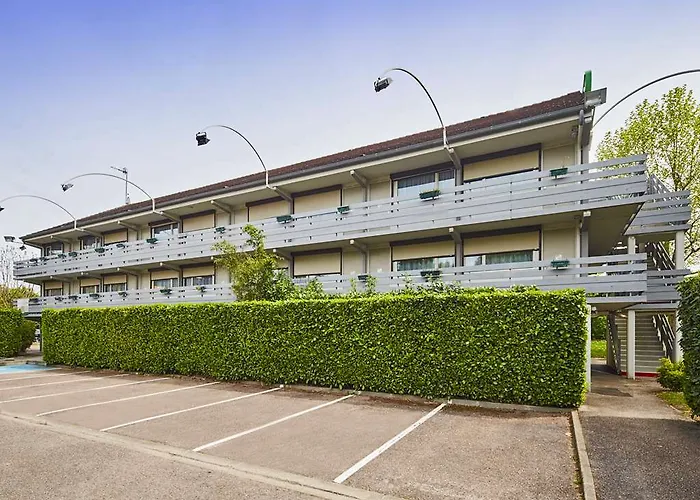 Hotel Campanile Melun Sénart