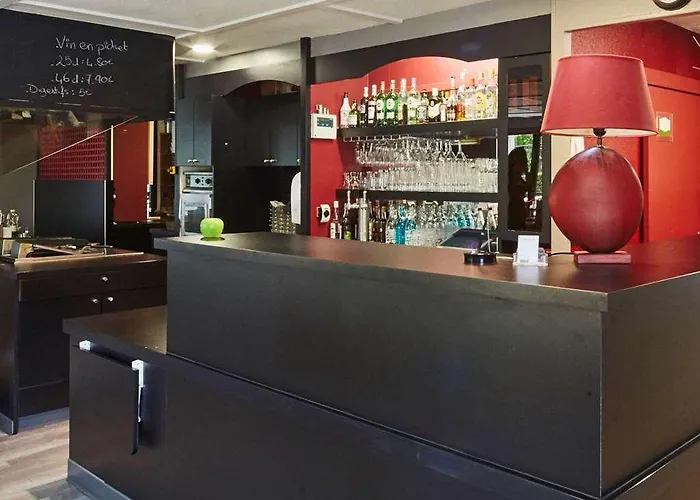Campanile Melun Sénart Hotel 3*